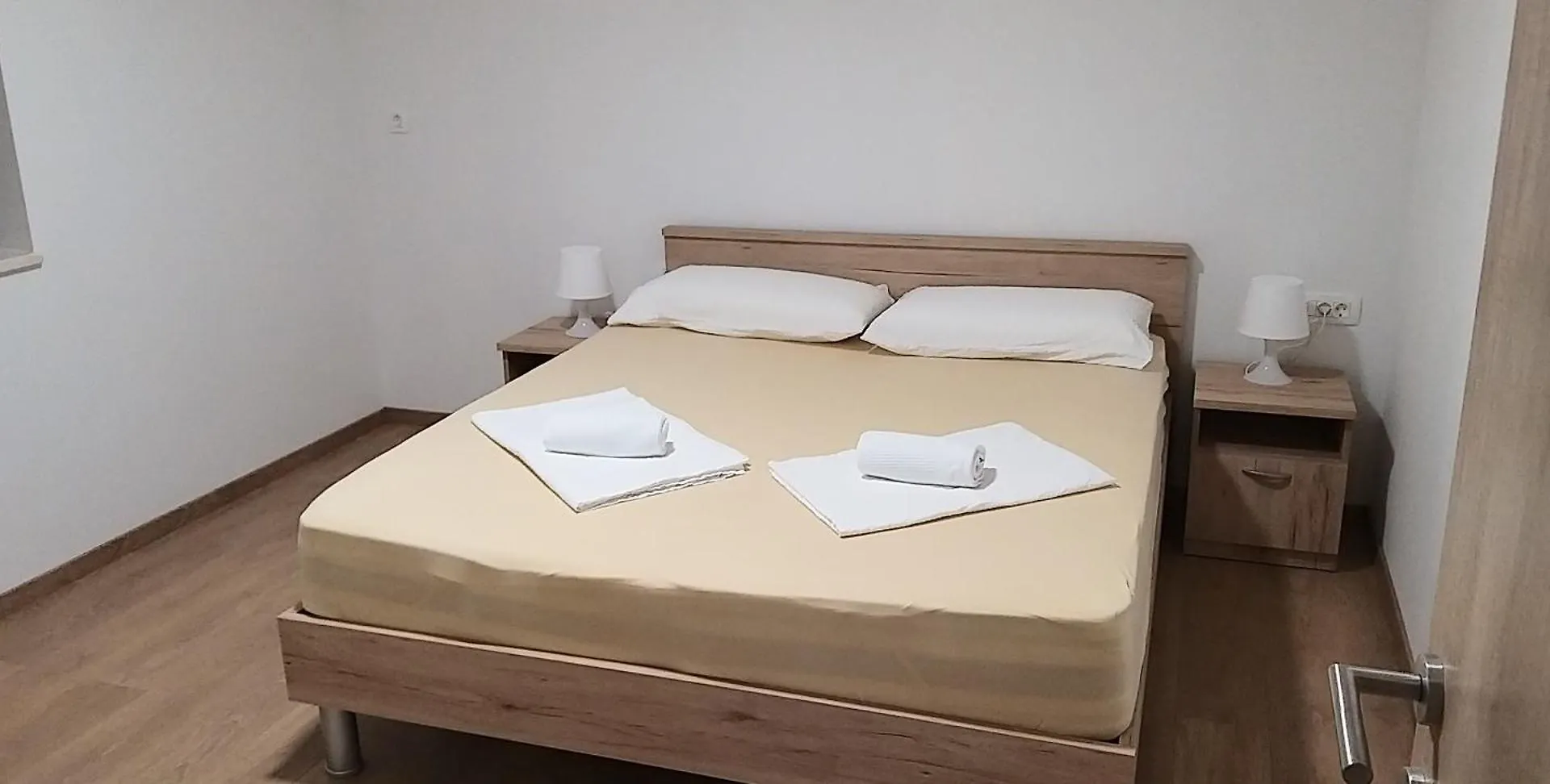 Apartments Boljat Τρογκίρ
