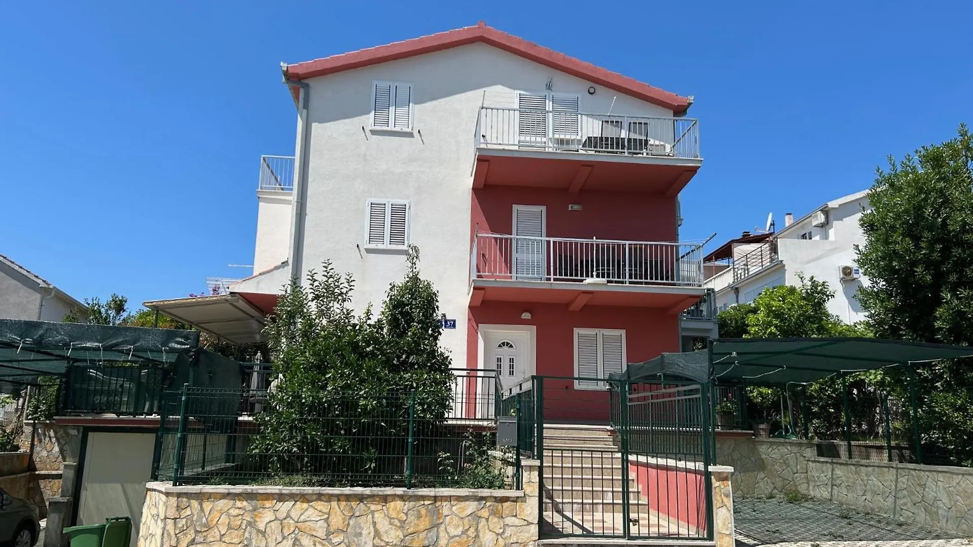 Apartments Boljat Τρογκίρ